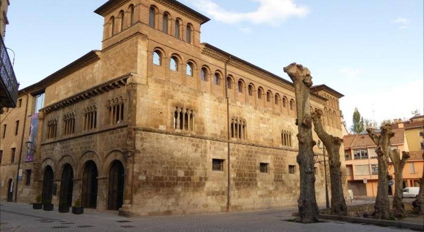 Photo of Others in Estella