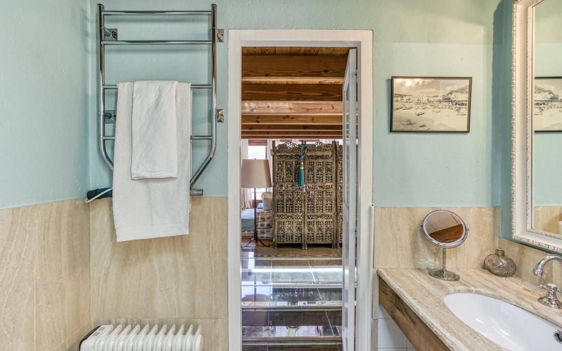 Photo of Bathroom in Cadaques