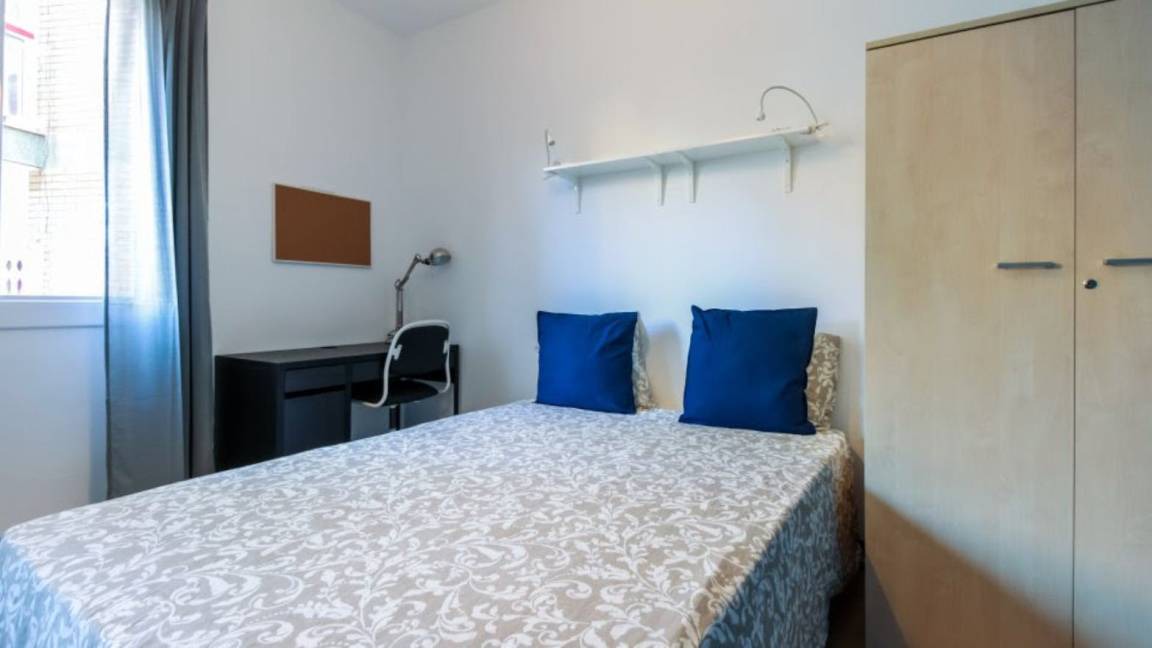 Photo of Bedroom in Sants-Badal