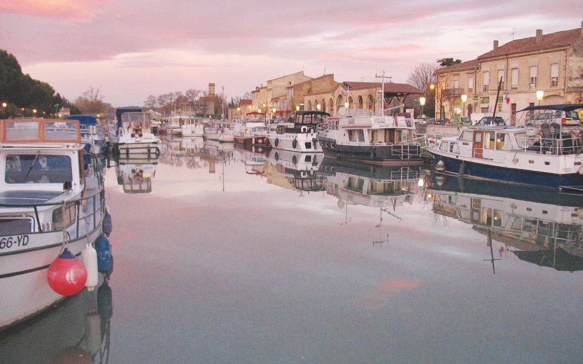 Photo of Others in Beaucaire