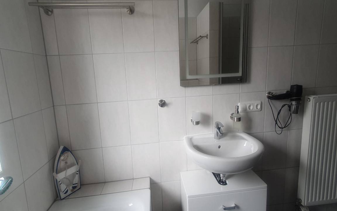 Photo of Others in Russee - Hammer