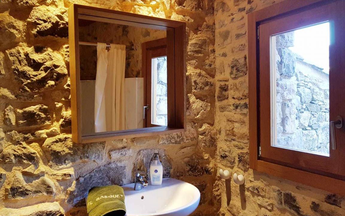 Photo of Bathroom in Montagut
