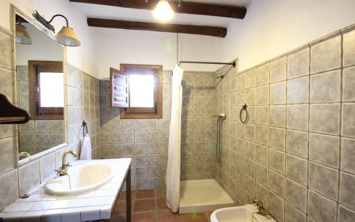 Photo of Bathroom in Los Romanes