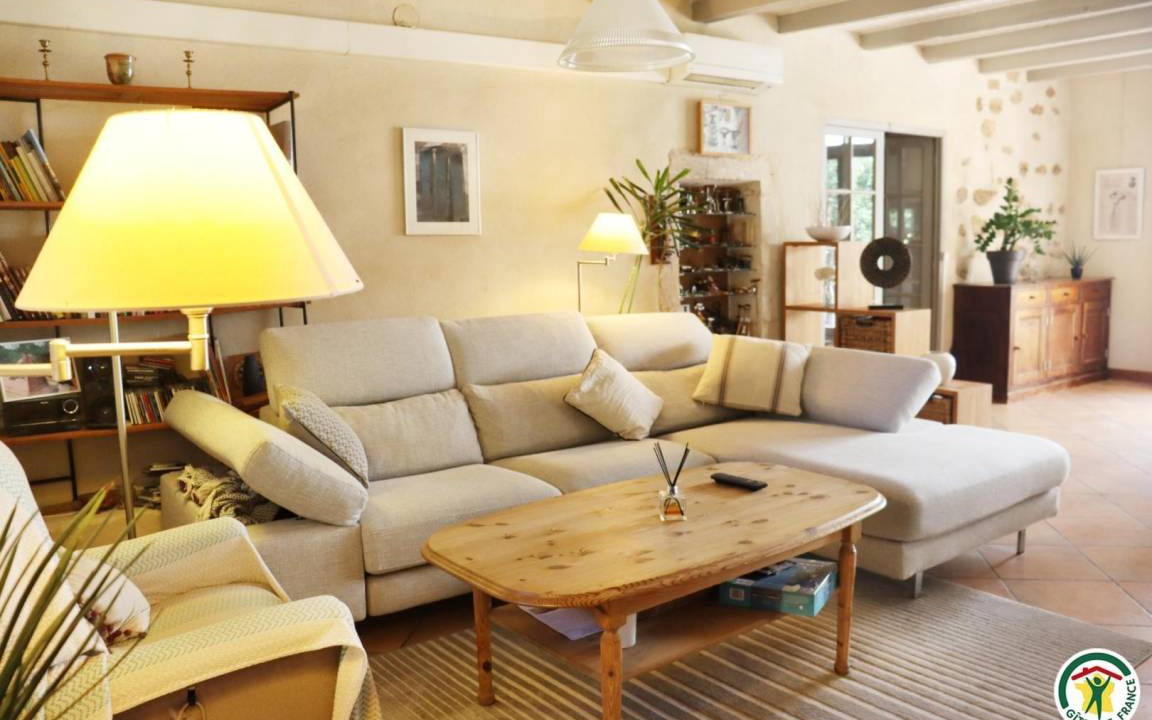 Photo of Livingroom in Suze-la-Rousse