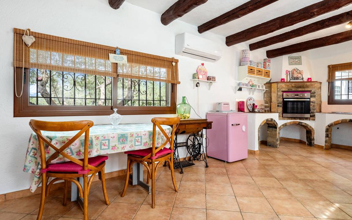 Photo of Kitchen in Botarell