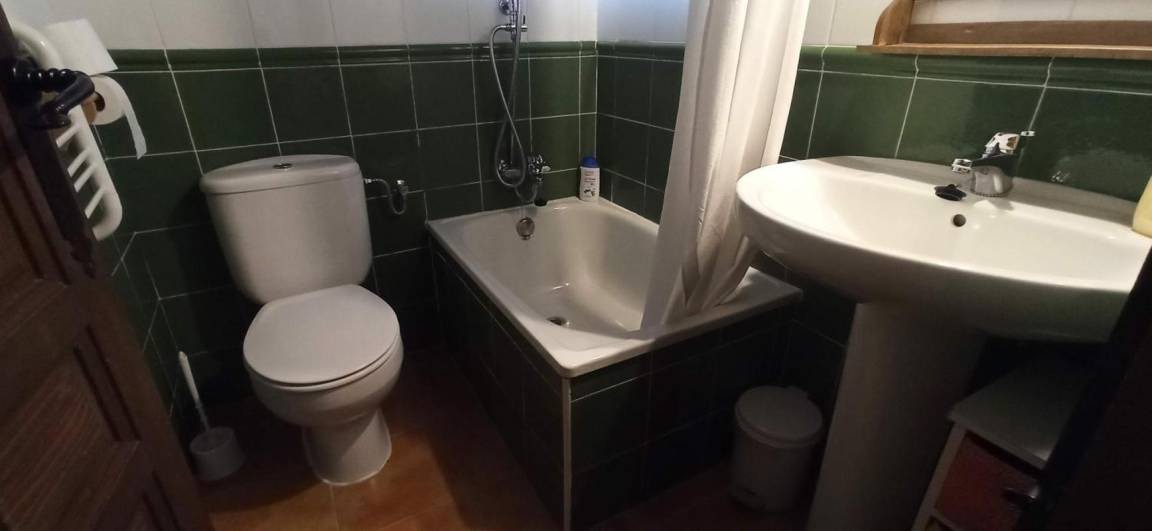 Photo of Bathroom in Candeleda