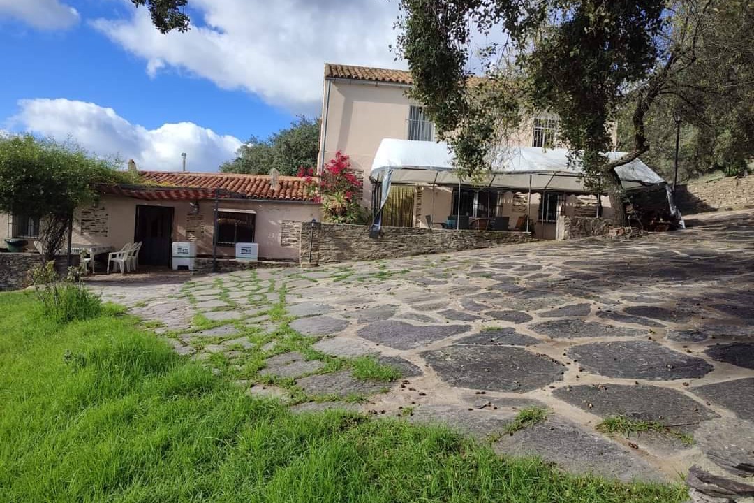 Photo of Others in Arroyomolinos de Leon