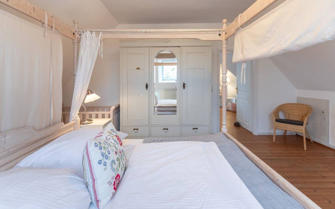 Photo of Bedroom in Emmelsbuell-Horsbuell