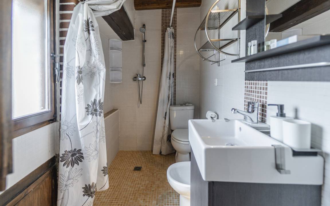 Photo of Bathroom in Tariego de Cerrato