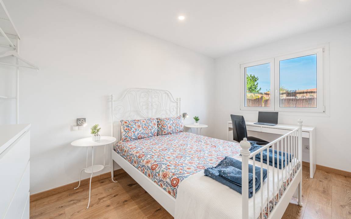 Photo of Bedroom in Es Garrovers