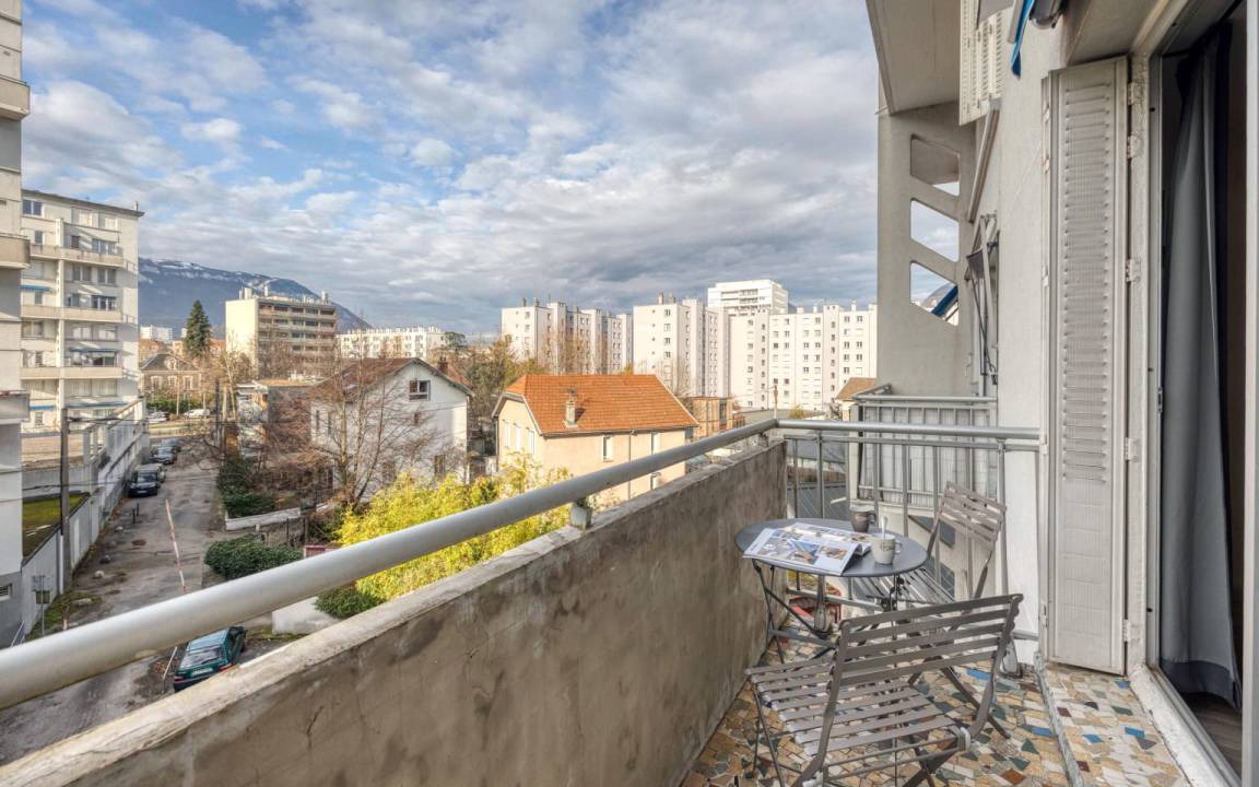 Photo of Patio Balcony in Secteur 3