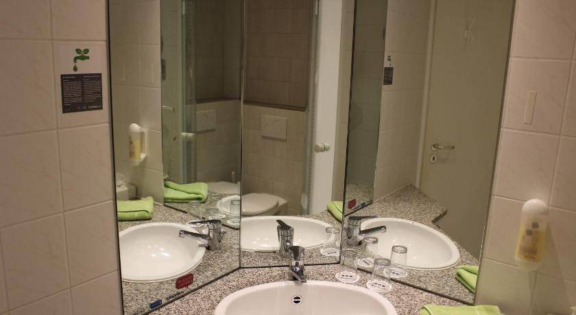 Photo of Bathroom in Linderbach