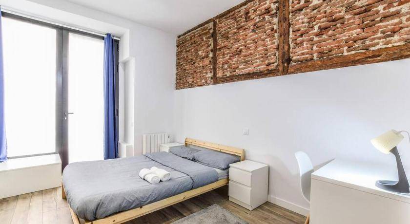 Photo of Bedroom in Embajadores