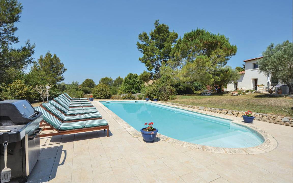 Photo of Others in Garrigues