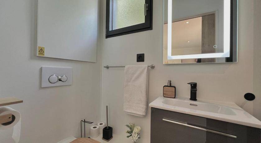 Photo of Bathroom in Domessargues