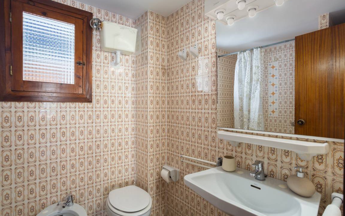 Photo of Bathroom in Oliva