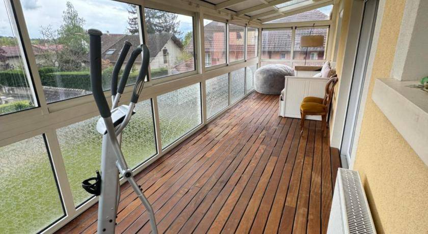 Photo of Patio Balcony in Saint-Genis-Pouilly