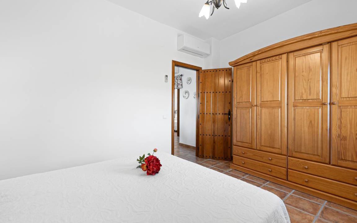 Photo of Bedroom in Comares