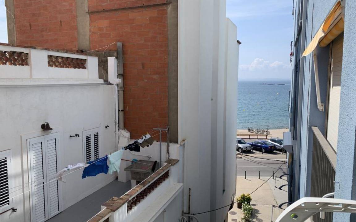 Photo of Patio Balcony in Roses Town Center