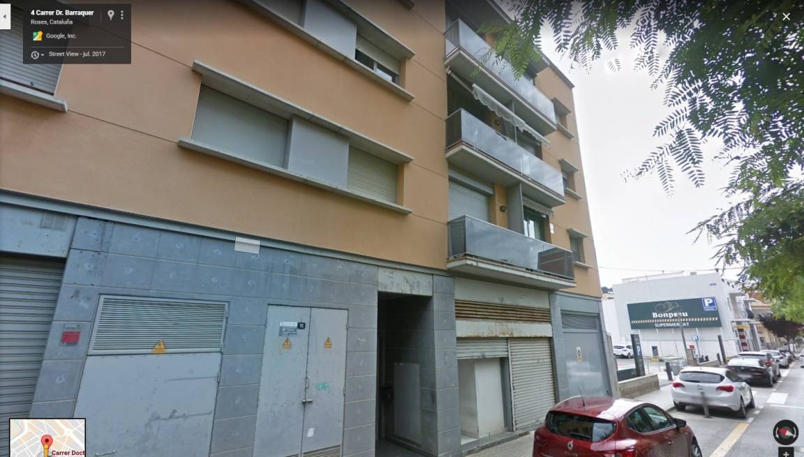 Photo of Buildings in Roses Town Center