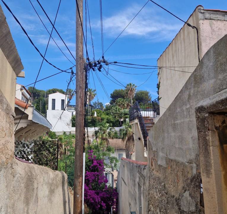 Photo of Buildings in Endoume