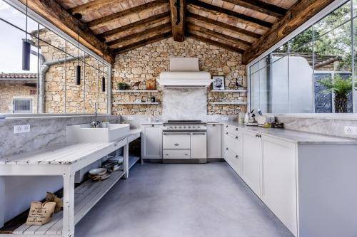 Photo of Kitchen in Aubussargues