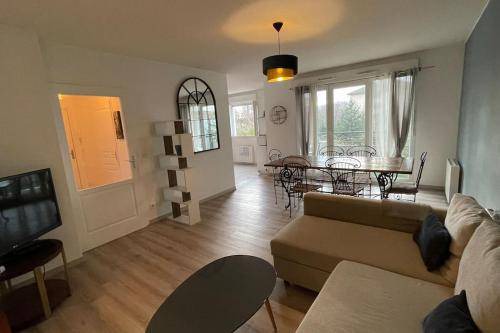 Photo of Livingroom in Ferney-Voltaire