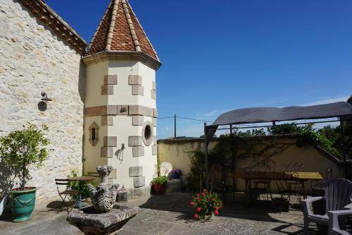 Photo of Buildings in Brignon