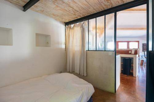 Photo of Bedroom in Endoume
