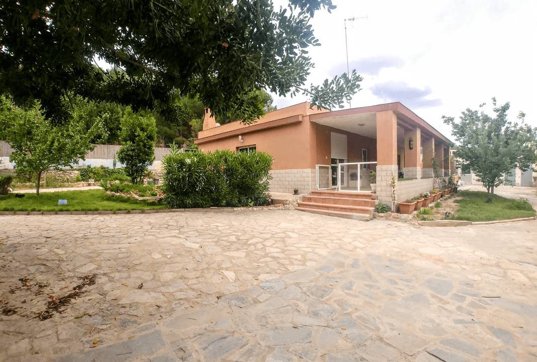 Photo of Buildings in Lliria
