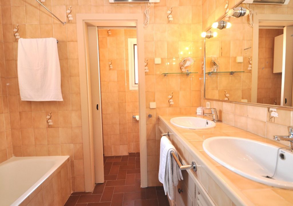 Photo of Bathroom in Badia Gran