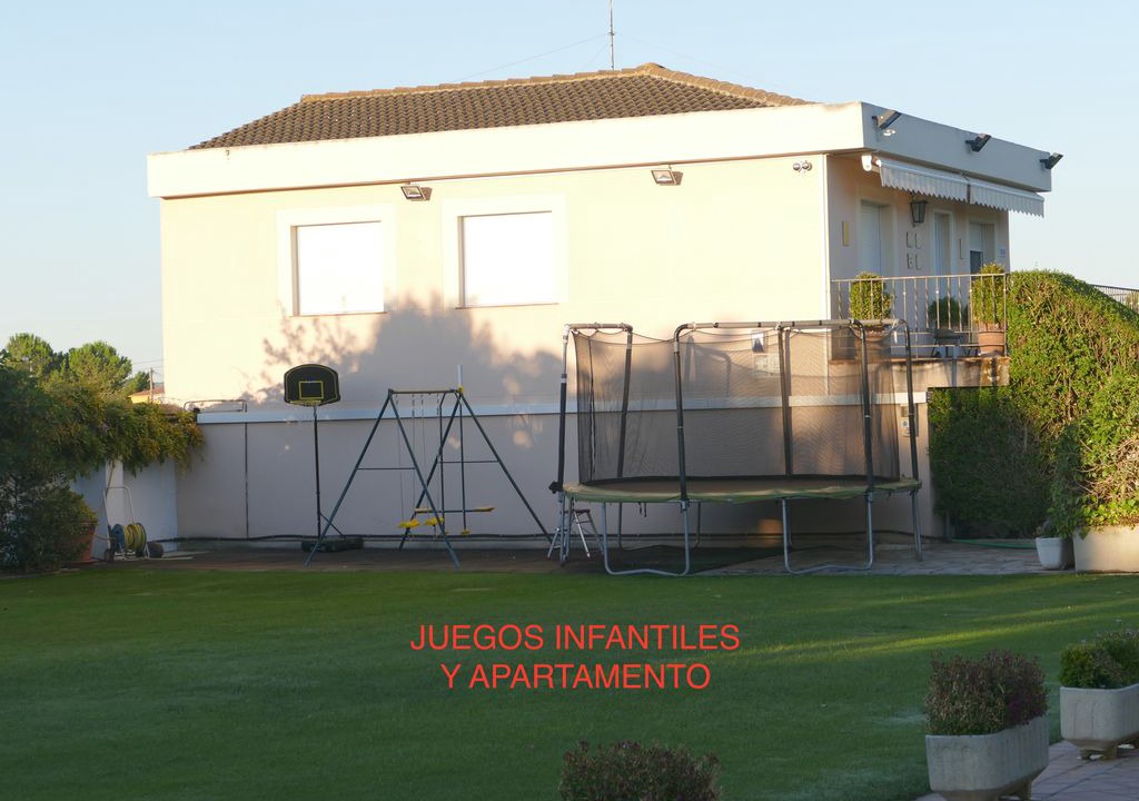 Photo of Buildings in Villamayor