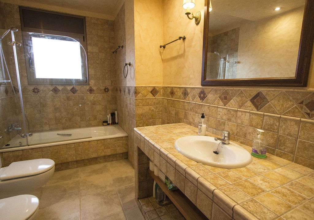 Photo of Bathroom in Creixell