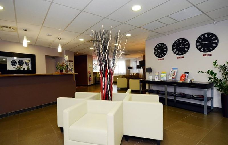 Photo of Livingroom in Ferney-Voltaire