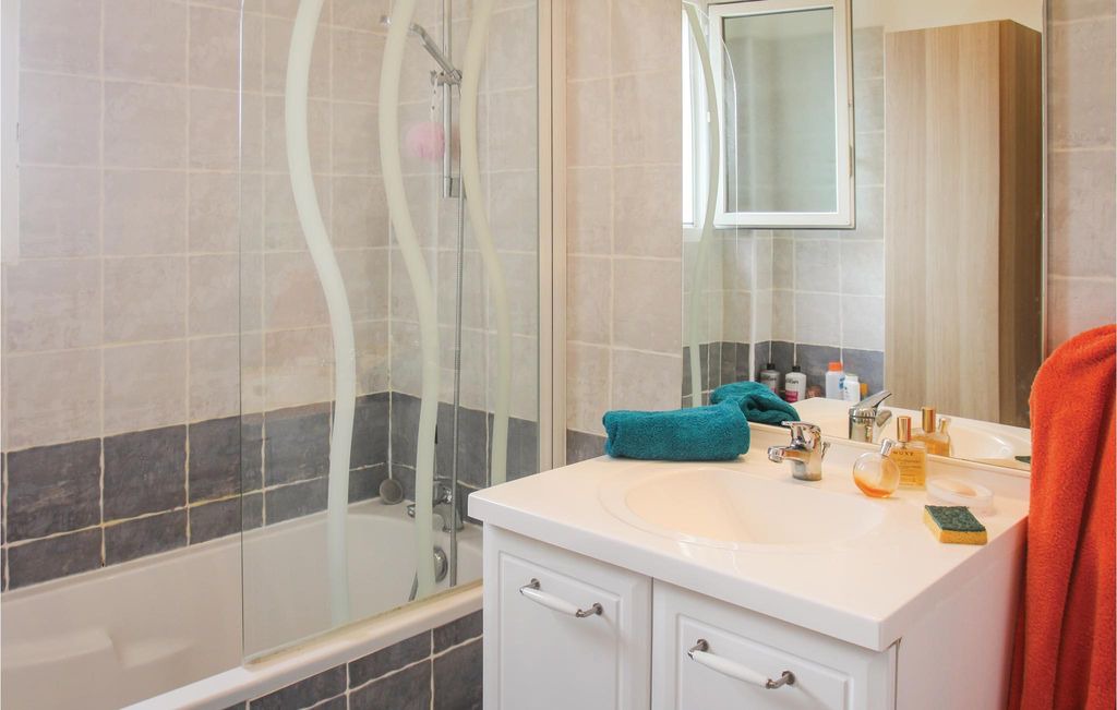 Photo of Bathroom in Maillane