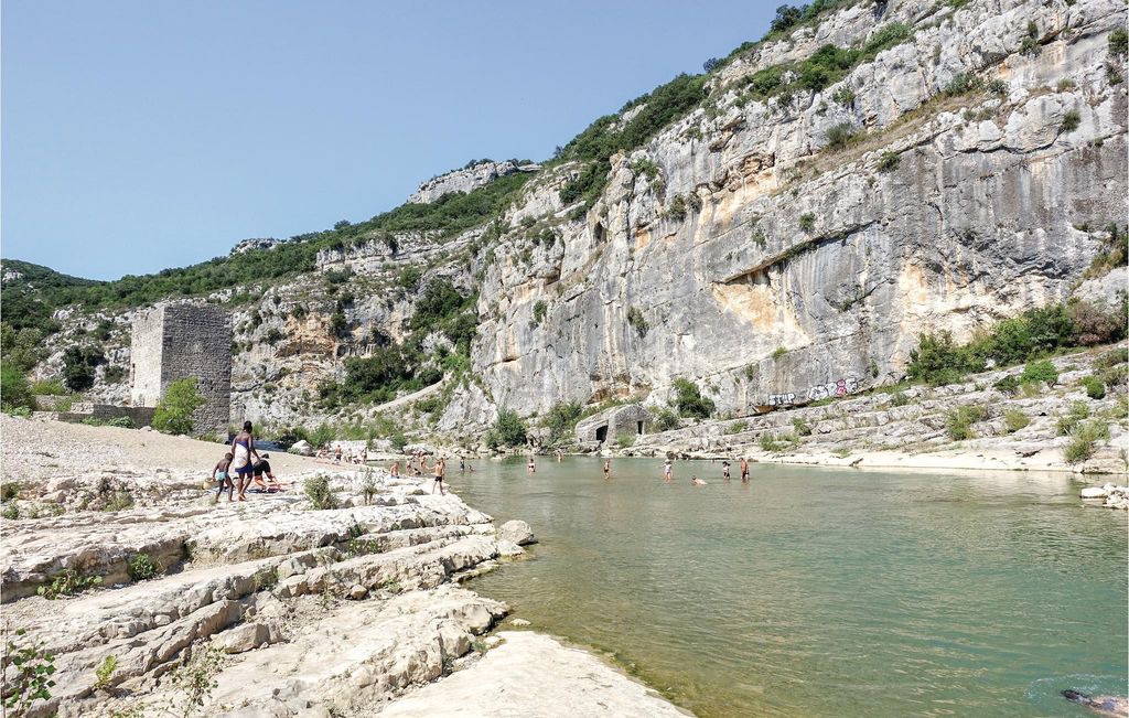 Photo of Buildings in Les 3 Ponts
