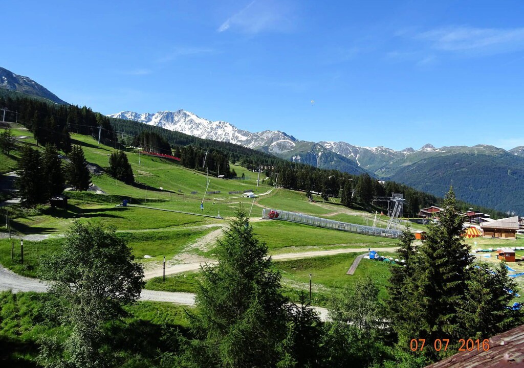 Photo of Outdoor in Arc-1800