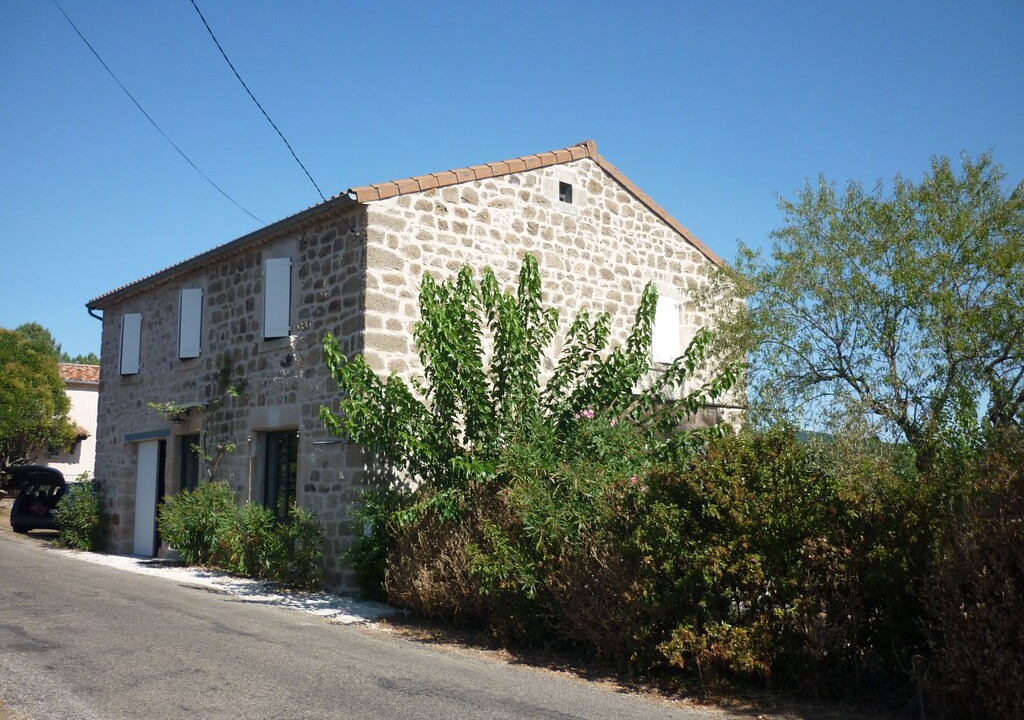 Photo of Buildings in Payzac