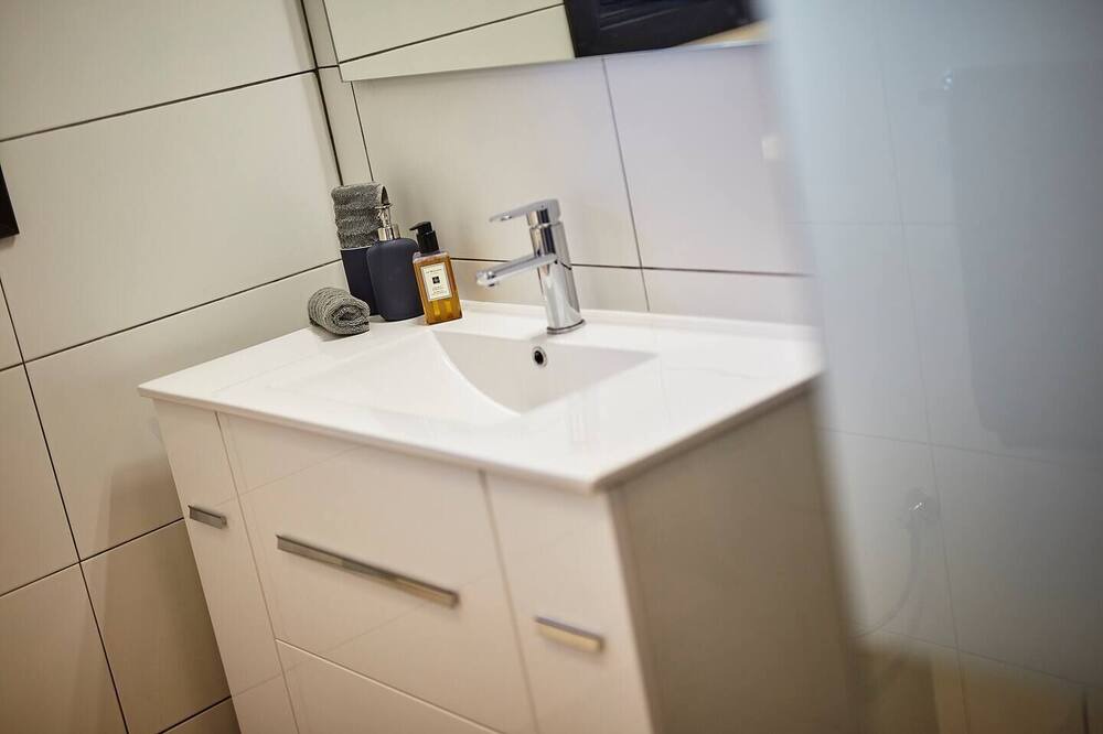 Photo of Bathroom in Haria