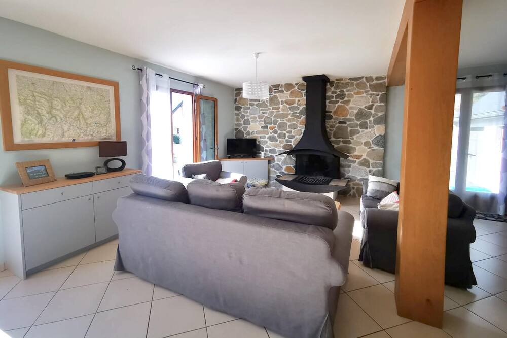 Photo of Livingroom in Arras-en-Lavedan