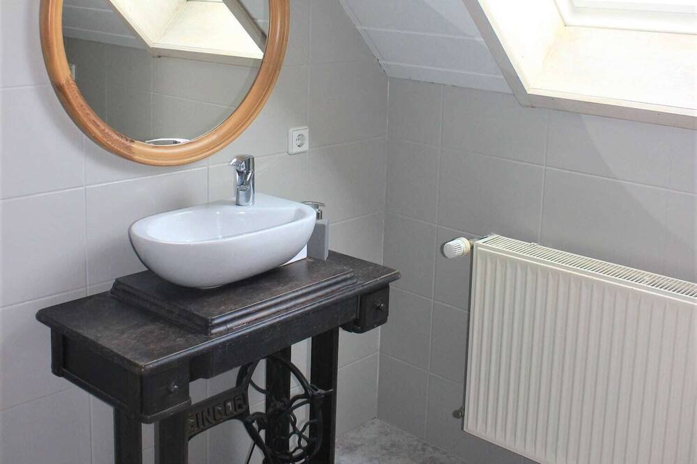 Photo of Bathroom in Bensdorf