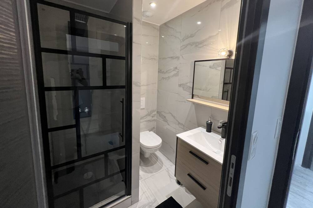 Photo of Bathroom in Champagnole