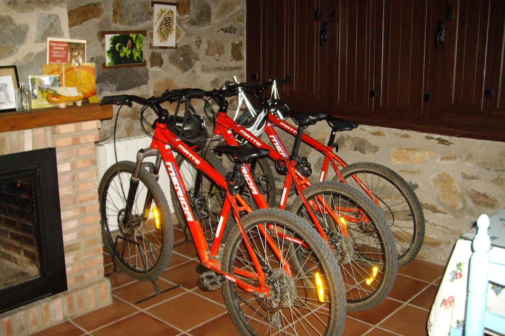 Photo of Others in La Acena de la Borrega