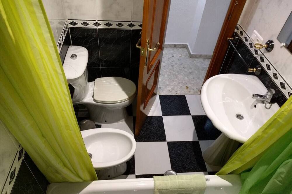 Photo of Bathroom in Calamonte