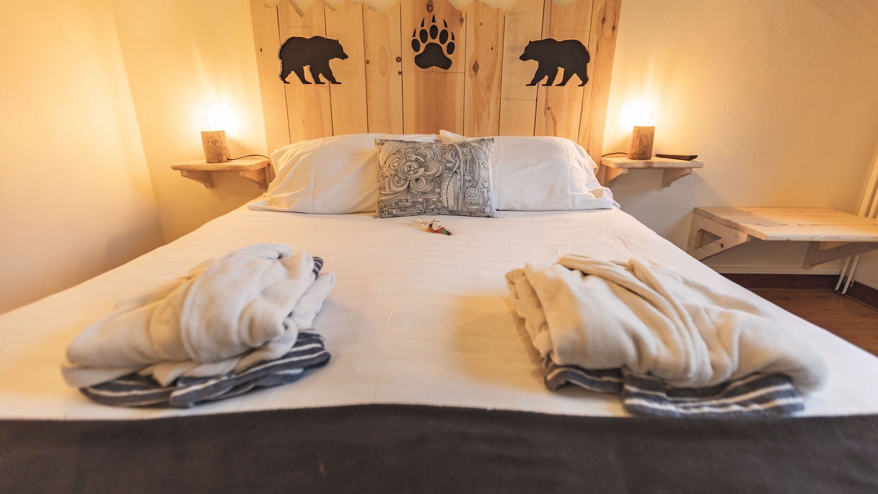 Photo of Bedroom in Campan