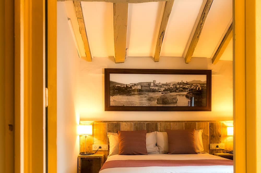 Photo of Bedroom in Besalu