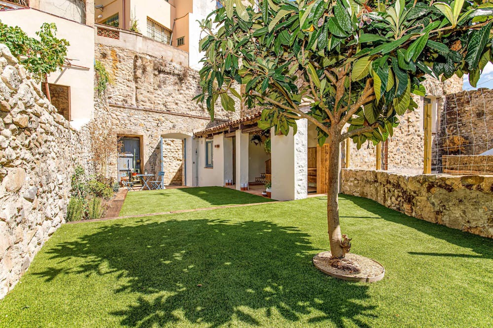 Photo of Outdoor in Besalu