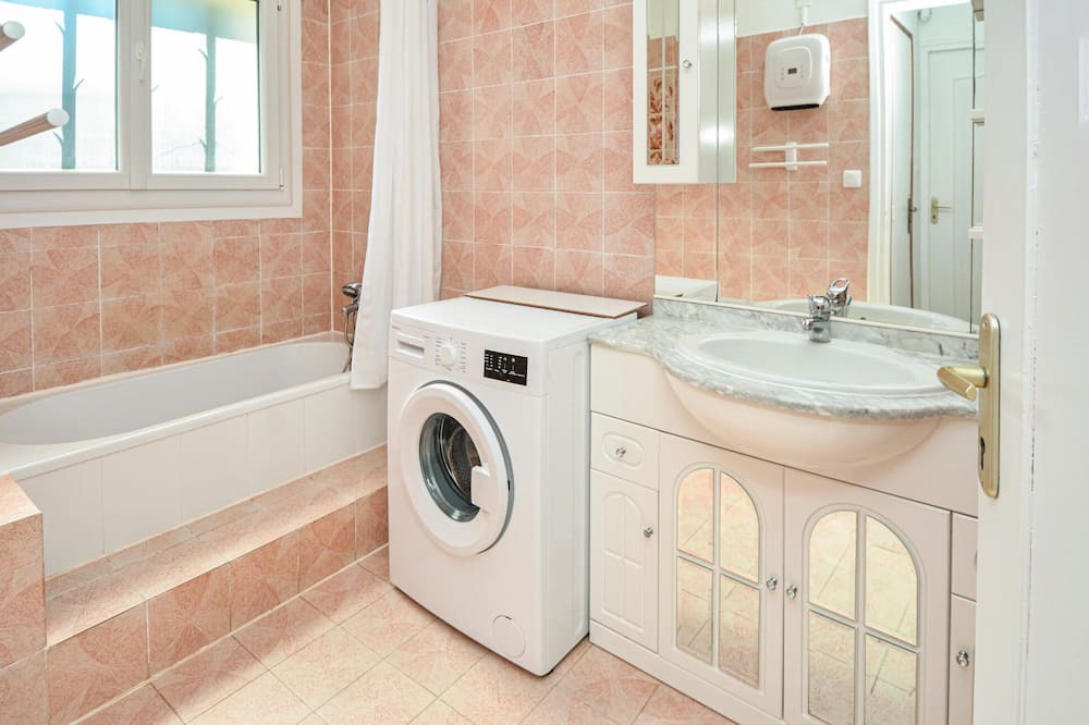 Photo of Bathroom in Beauvoisin