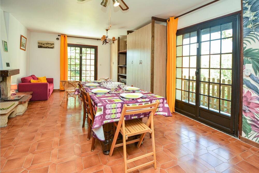 Photo of Bedroom in Beauvoisin