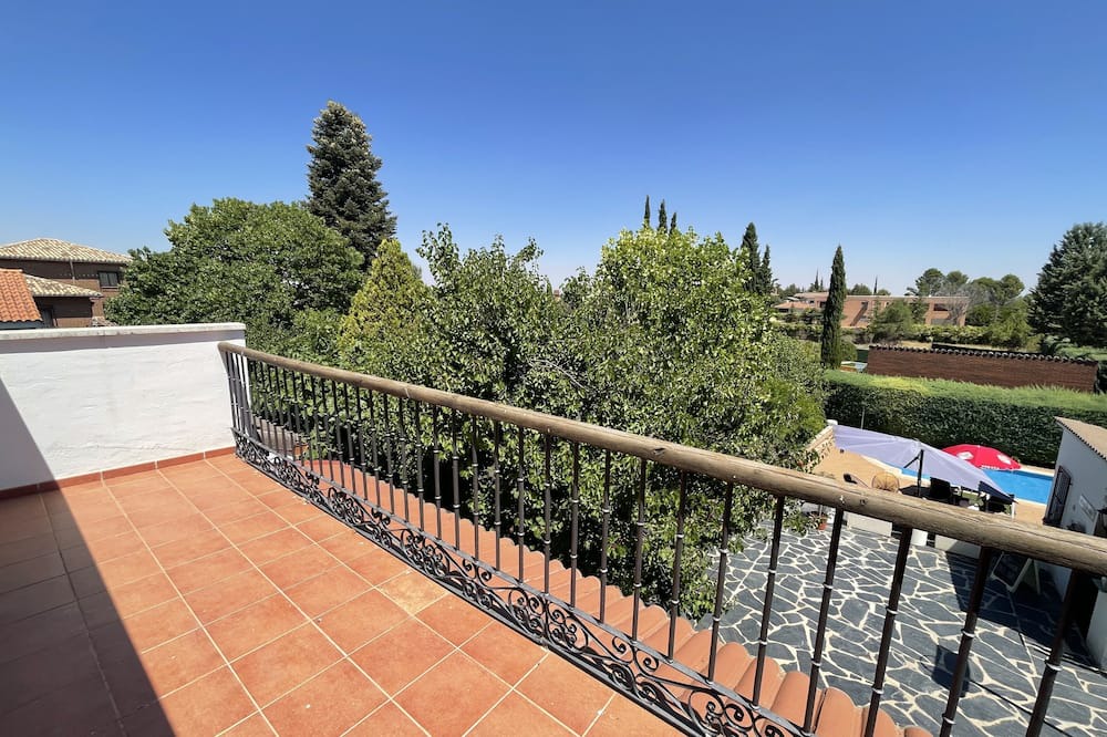 Photo of Patio Balcony in Chiloeches